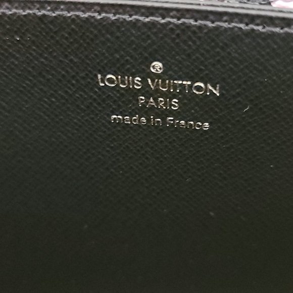 Louis Vuitton Wild at Heart Large Black Monogram Giant Flower Zippy Wallet - Picture 14 of 16